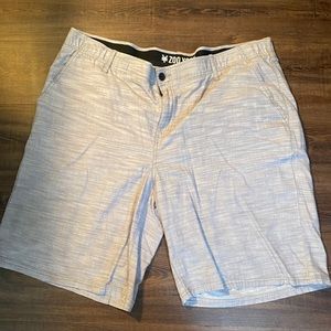 Men Zoo York shorts size 48